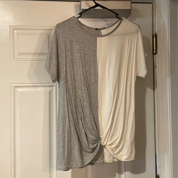 Knot front knit t shirt size small - Picture 1 of 1